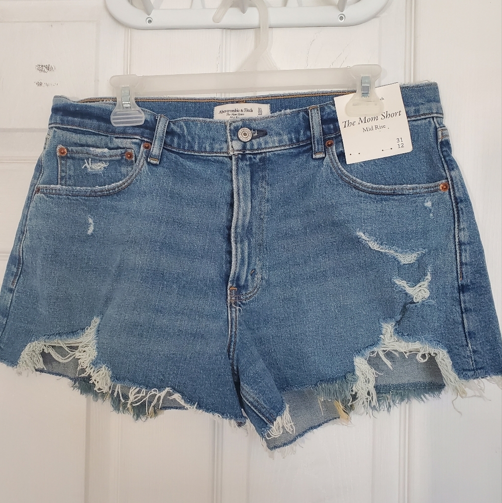 💛 Abercrombie & Fitch Shorts